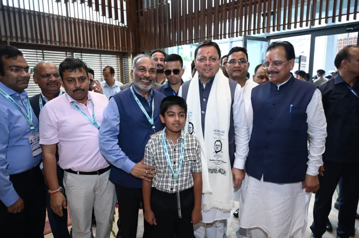 धामी ने खोला विकास का ‘सिंगल विंडो’, बोले—व्यापारियों के लिए आसान होगी हर राह।