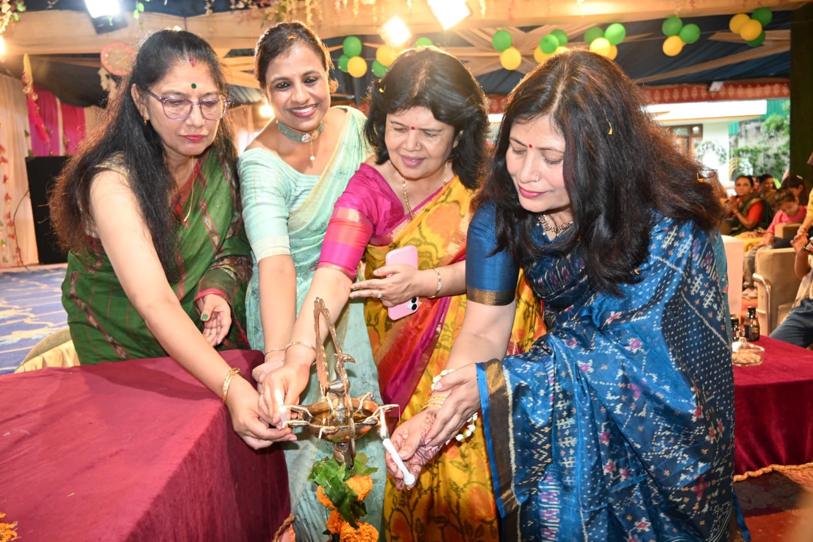 नैनीताल पुलिस ने हर्षोल्लास से मनाया हरियाली तीज महोत्सव, सांस्कृतिक कार्यक्रमों ने बांधा समां।