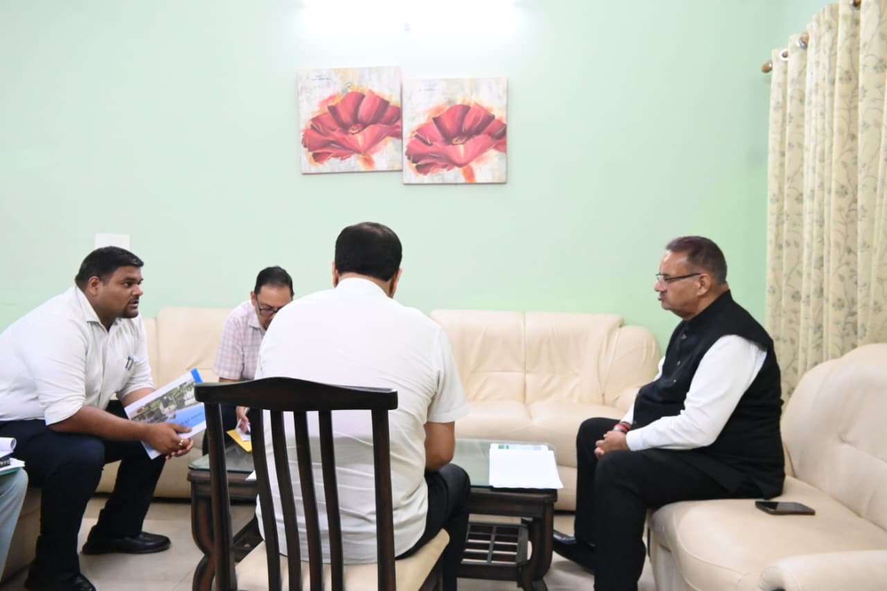 आपदा से क्षतिग्रस्त मोटर मार्गों और पेयजल लाइनों को जल्द दुरुस्त करें अधिकारी: मंत्री कैड़ा।