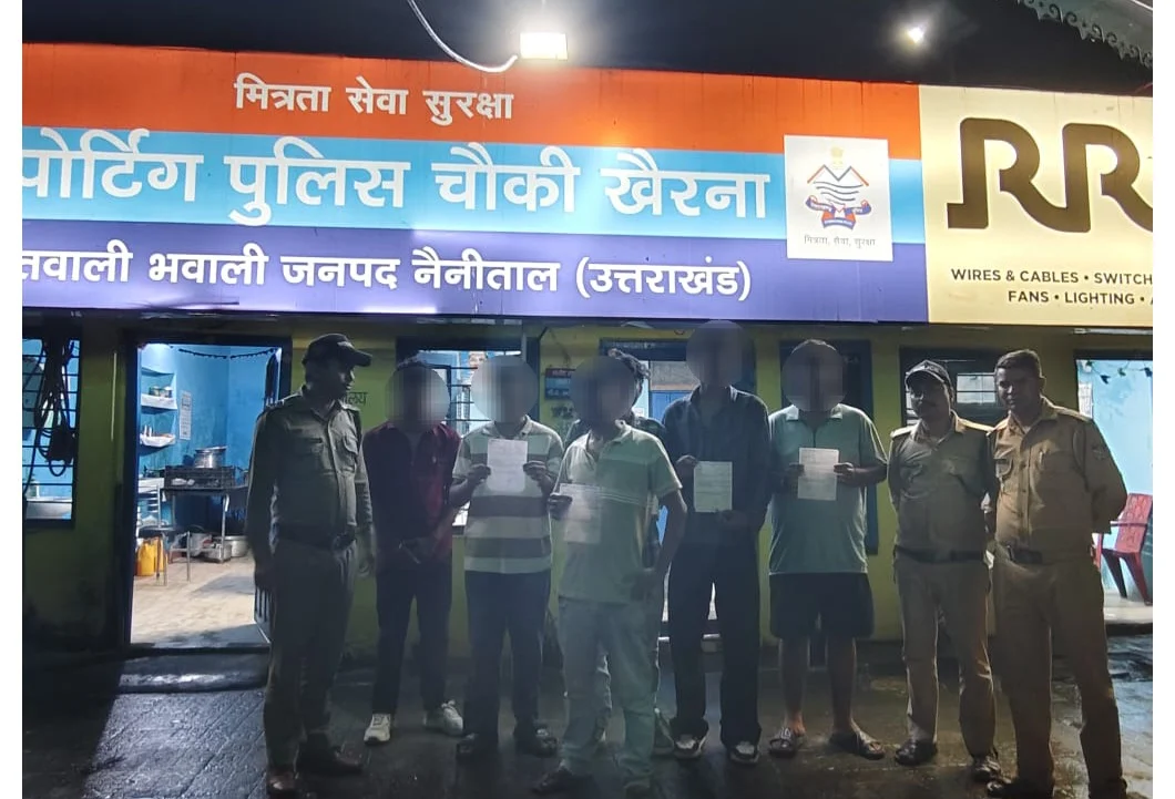शराब के नशे में वाहन चलाने पर चालक समेत 6 गिरफ्तार, वाहन सीज।