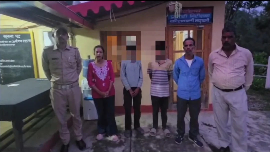 घर से बिना बताए निकले दो नाबालिग, भवाली पुलिस ने सकुशल बरामद कर परिजनों को सौंपा