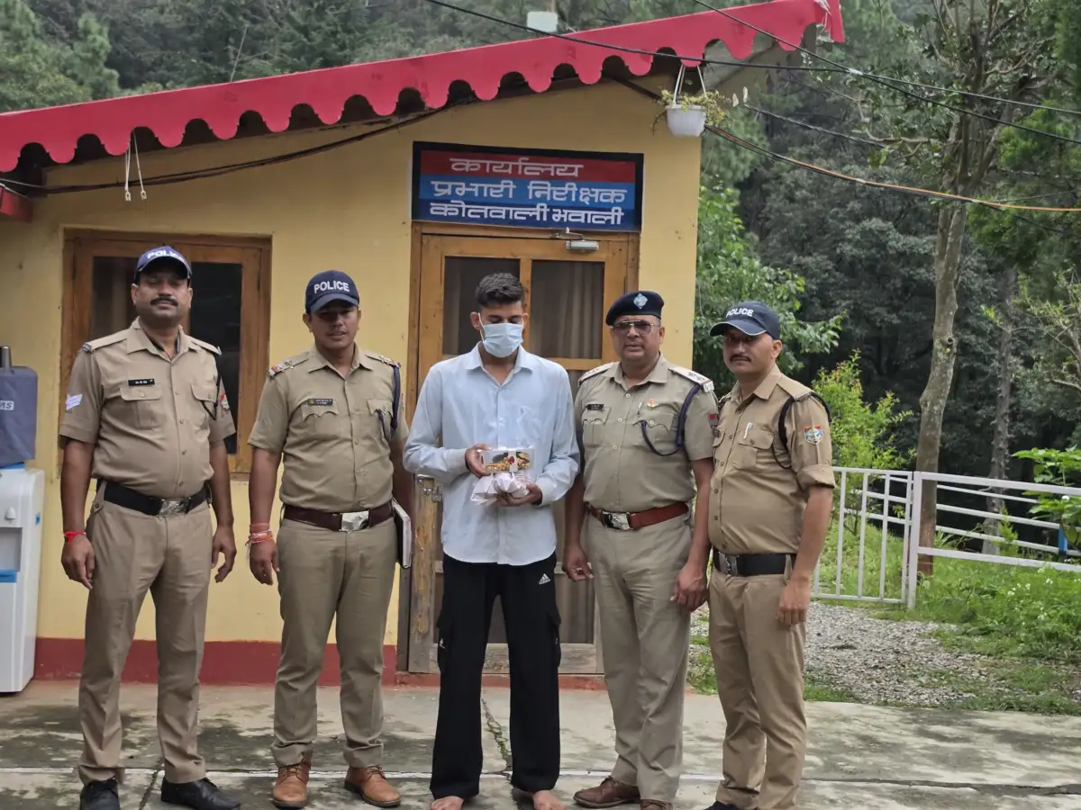 भवाली में 24 घंटे के भीतर चोरी का खुलासा, ₹15 लाख के स्वर्ण आभूषण बरामद।
