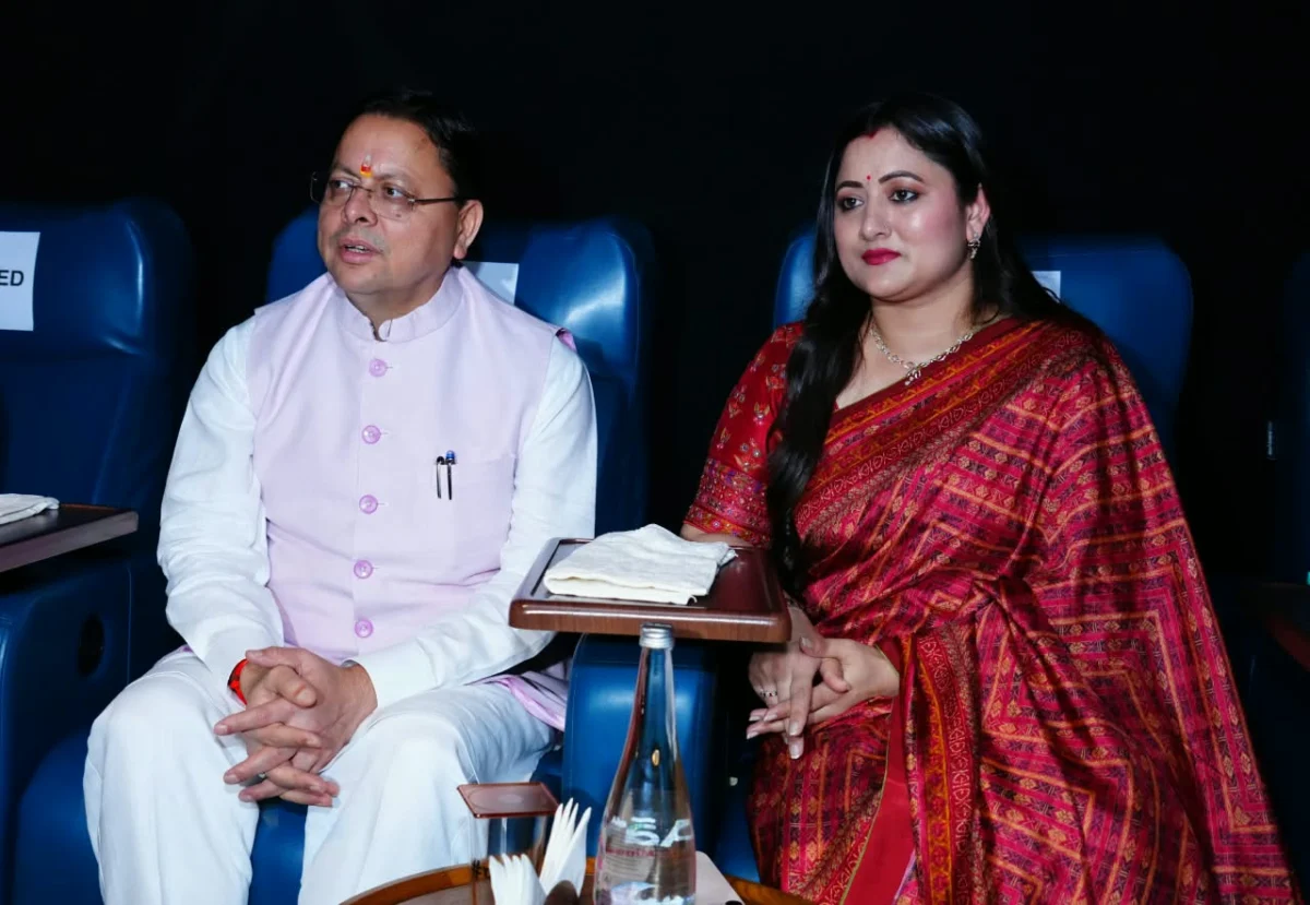 सीएम धामी ने देखी आध्यात्मिक फिल्म ‘हनुमान अंश’, नीम करौली बाबा की भक्ति और सेवा भावना से हुए अभिभूत।