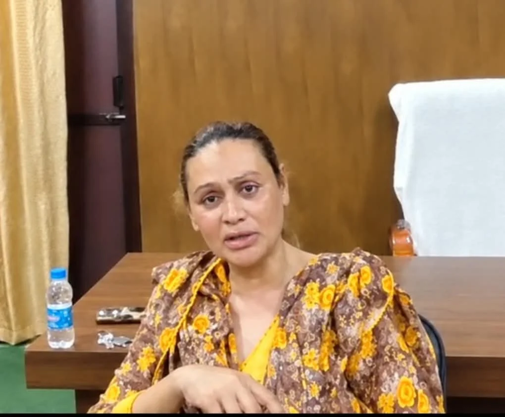 रामनगर में किन्नर समाज से जुड़ा विवाद, याना खान ने जताया जान का खतरा।
