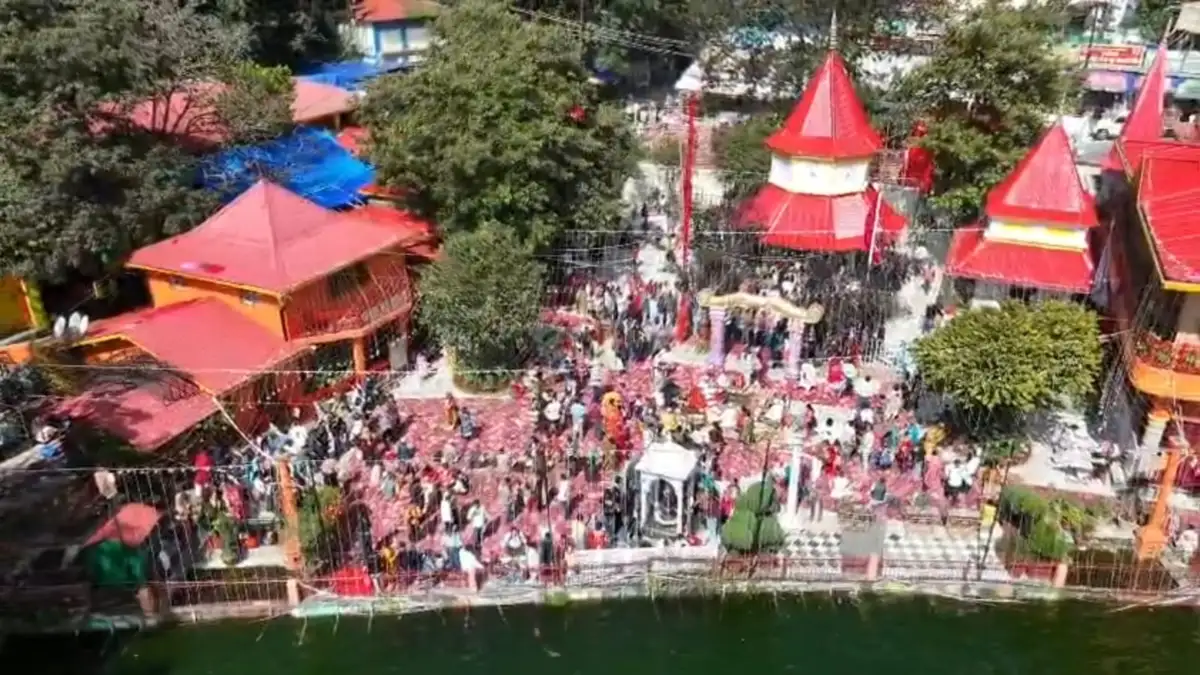 नंदा देवी महोत्सव को लेकर नैनीताल पुलिस अलर्ट, ड्रोन से चप्पे-चप्पे पर नजर।