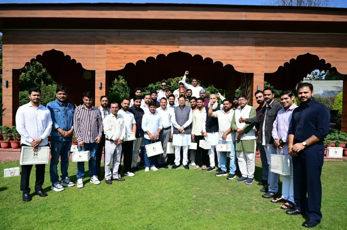 उत्तराखंड घूमकर गदगद हुए हरियाणा के युवा, सीएम धामी ने कहा- सोशल मीडिया पर देवभूमि के डिजिटल ब्रांड एंबेसडर बनें।